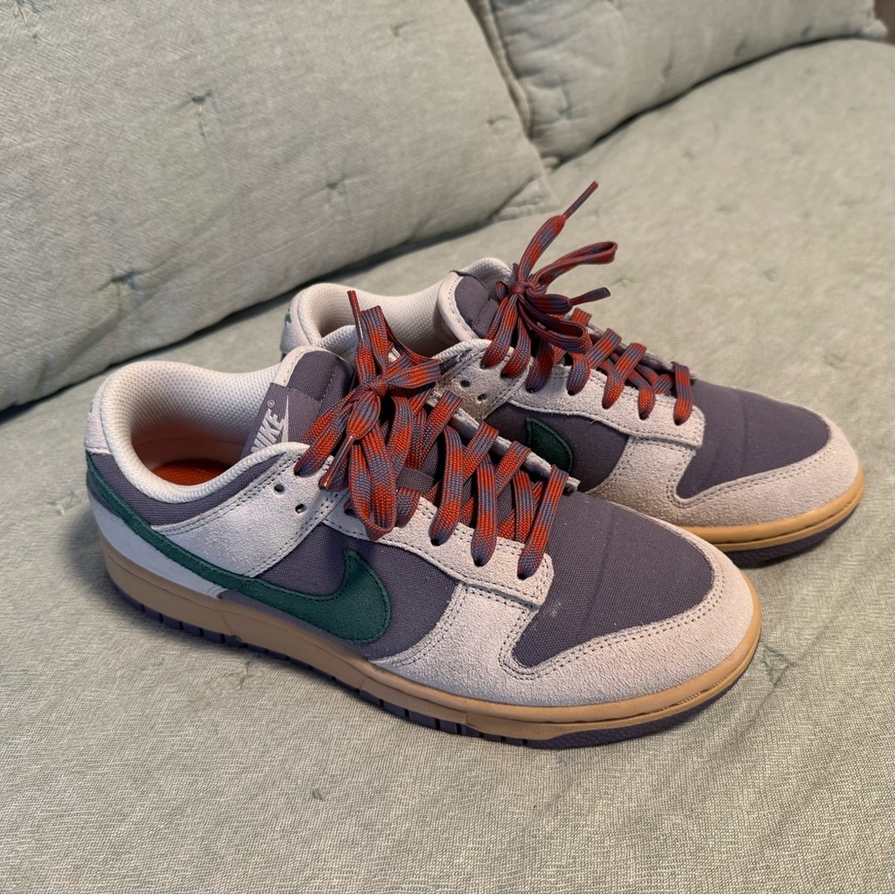 Nike Dunk Low Sneakers